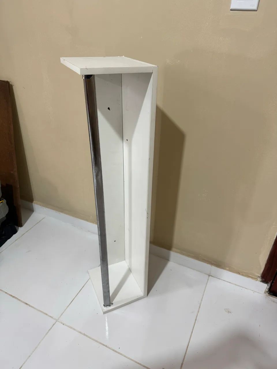 Arara de parede 