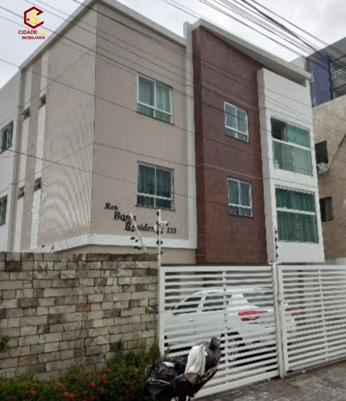 Apartamento á venda 2 quartos por R$ 390 Mil 1
