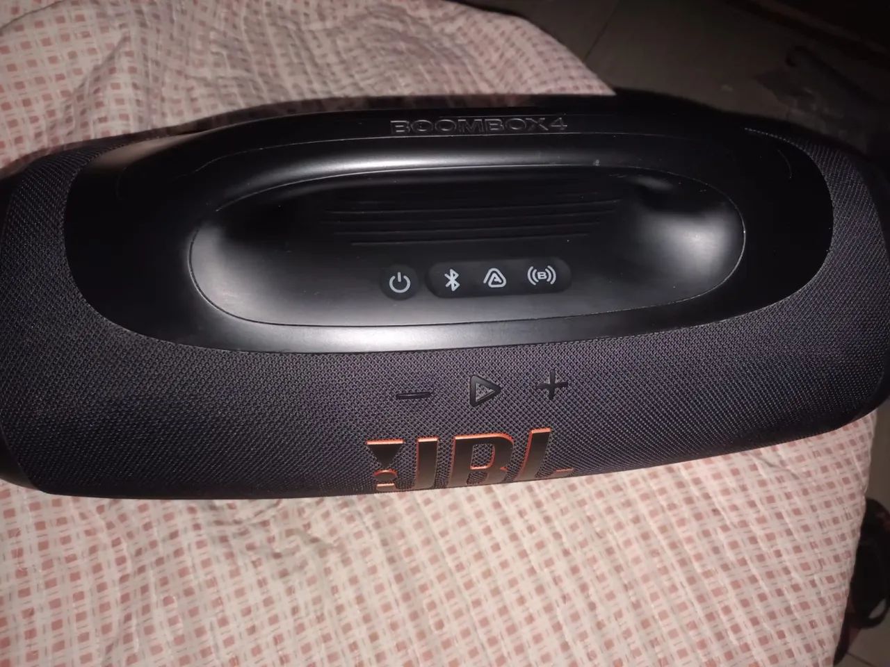 Caixa de som jbl bombox4