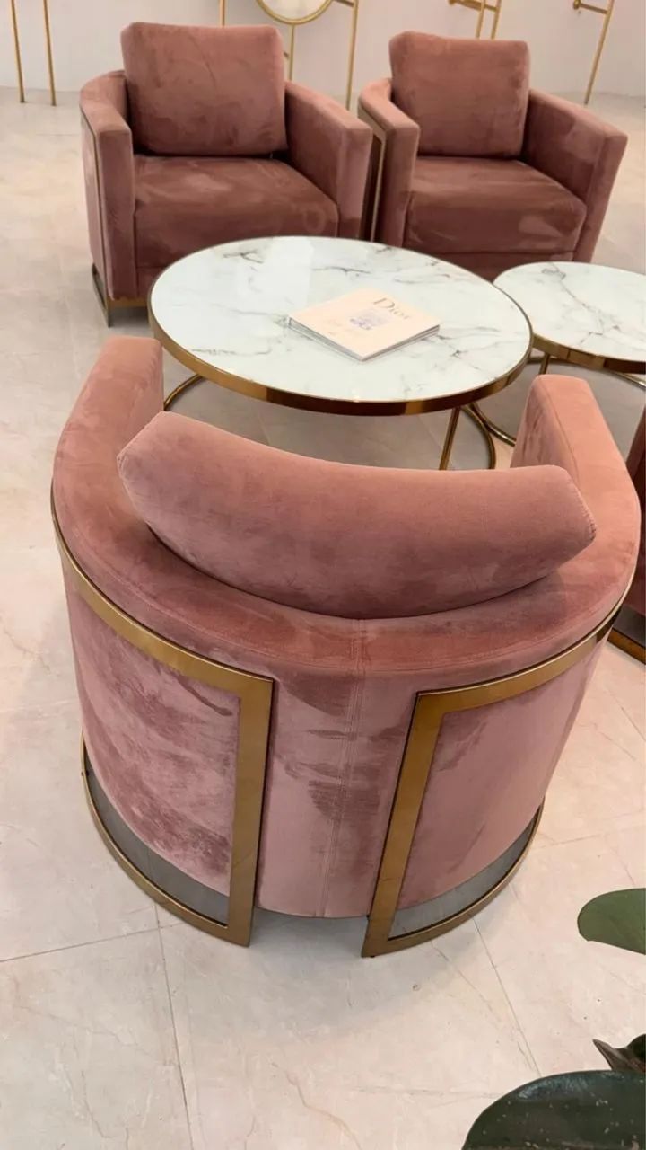2 POLTRONAS DE LUXO - ALTO PADRÃO  - Foto 3