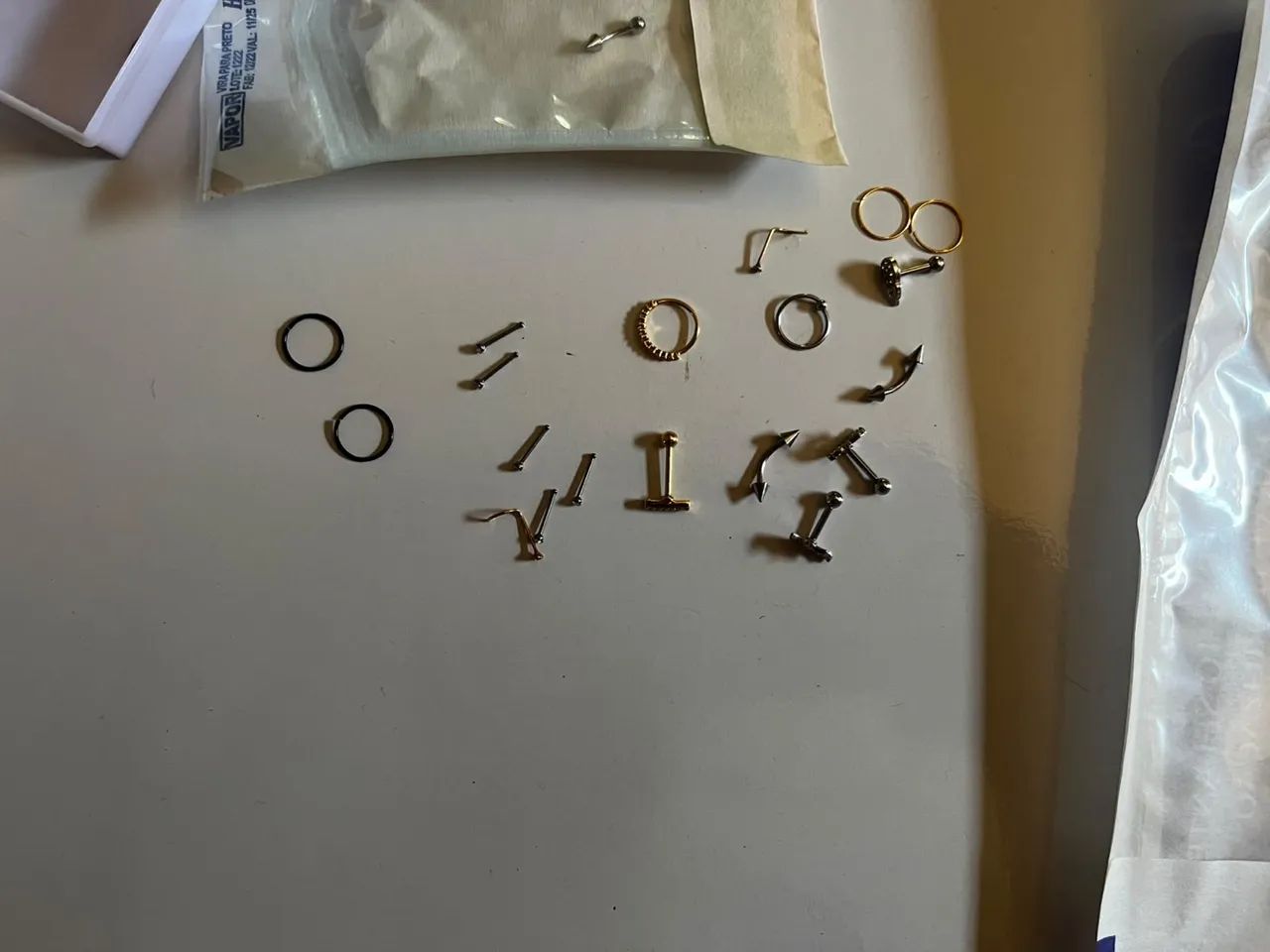 Vende-se piercings e joias - Foto 3