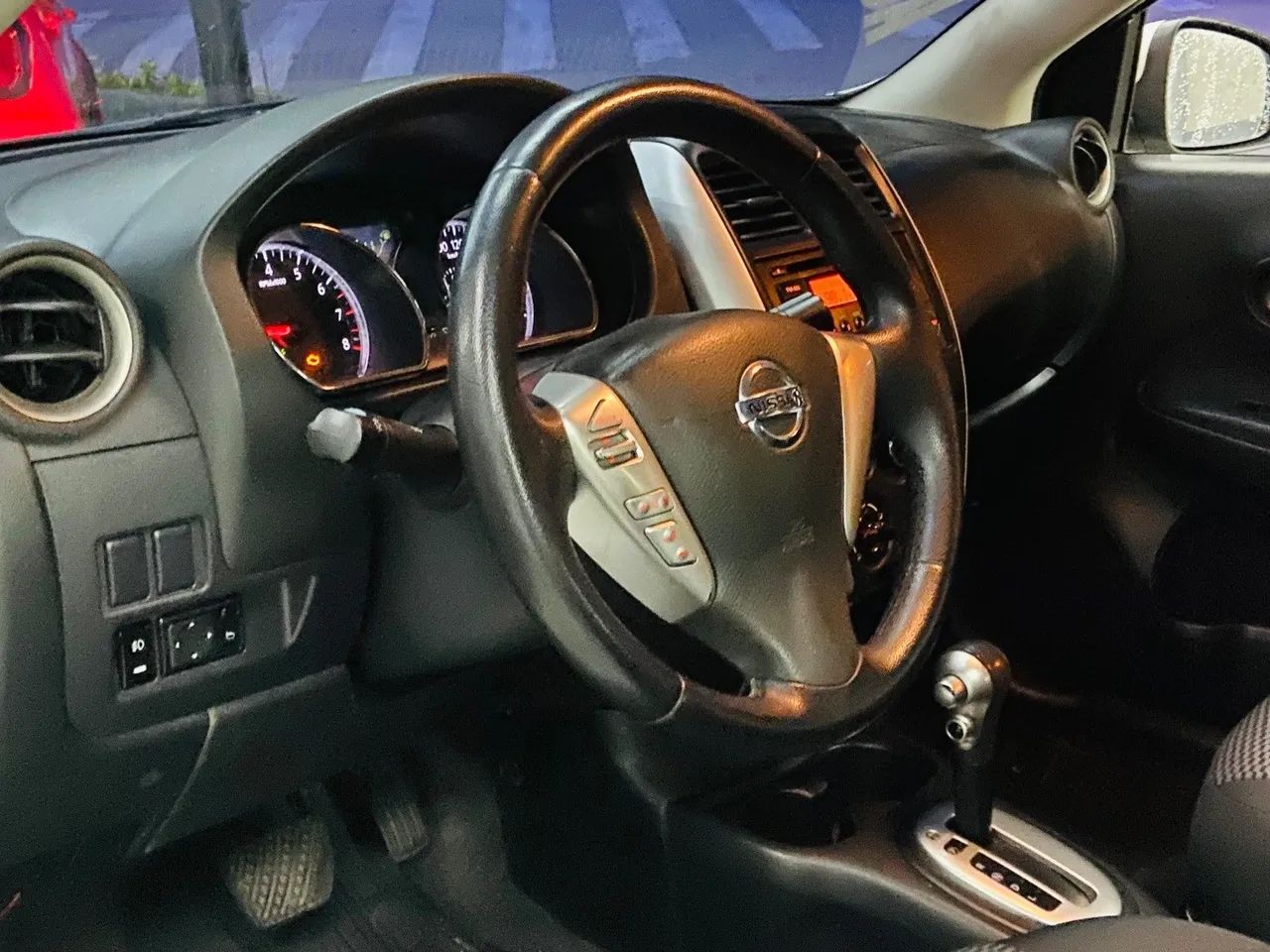 Nissan Versa SV 1.6 16V FlexStart 4p Aut., foto 8 de 20