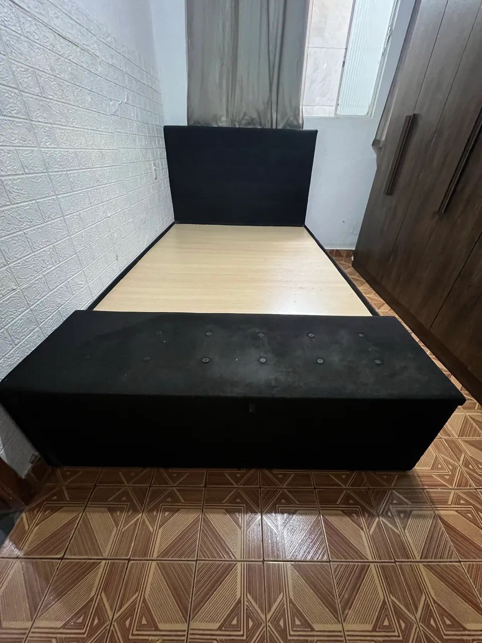 Base cama casal + baú + cabeceira
