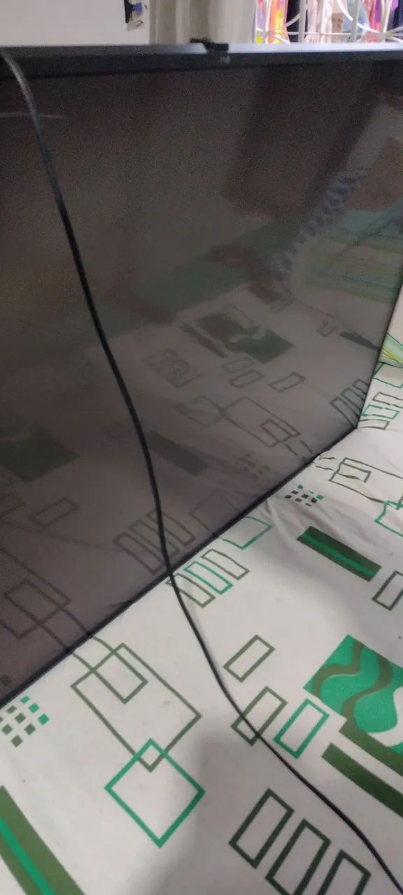Vendo tv LG 55 polegadas com problema na tela - Foto 2