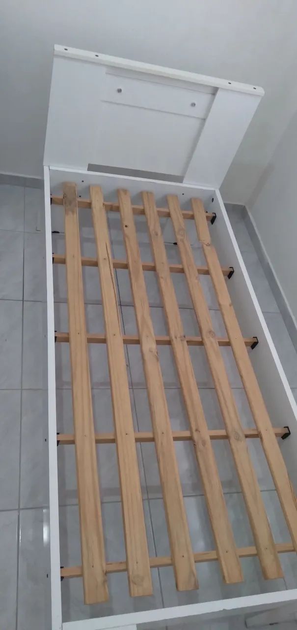 Cama de solteiro para doação