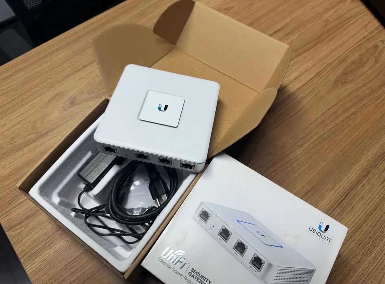 Roteador Ubiquiti Unifi Security Gateway Completo  - Foto 2