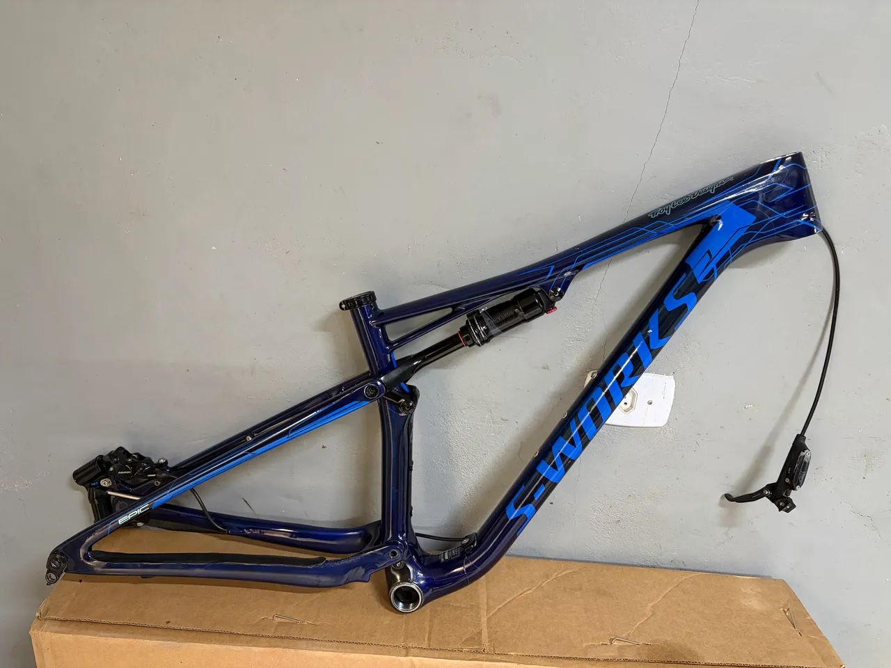 Quadro Specialized epic Swork TAMAHO 15 S edição limitada  - Foto 4