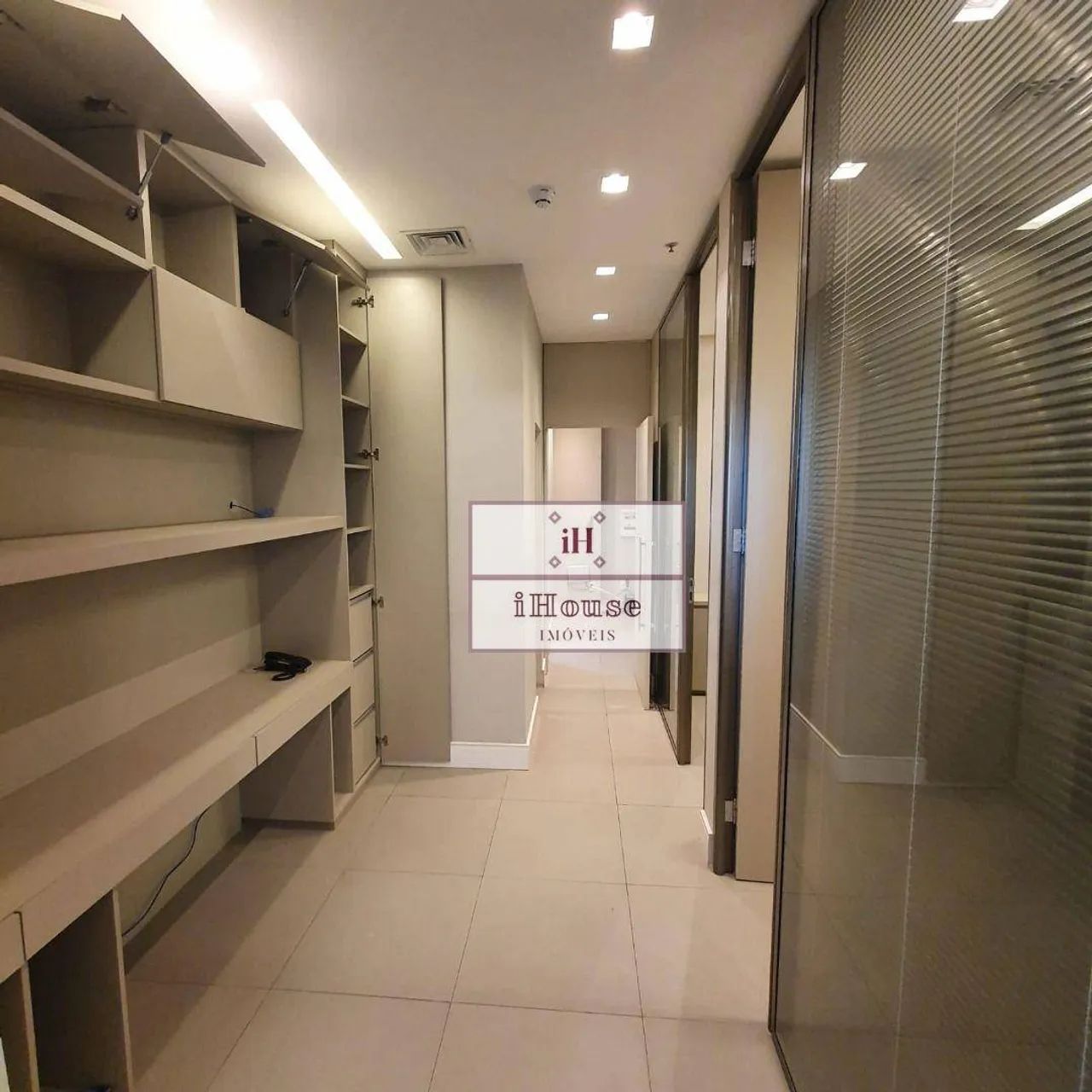Sala comercial Montada para Locação Vila da Serra