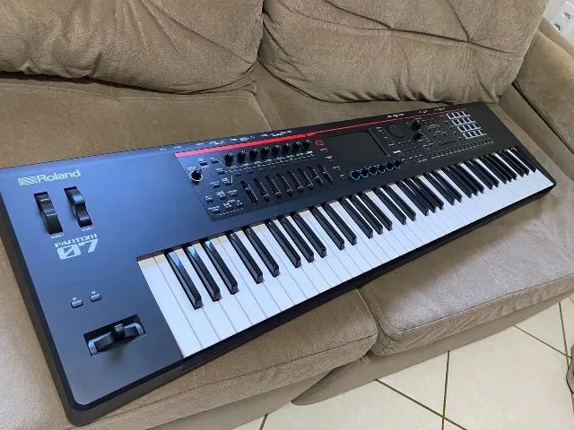 Teclado Fantom 07 Roland - Impecável Workstation Sintetizador