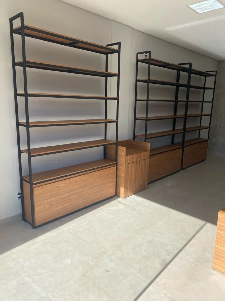 Prateleiras estilo industrial - Foto 3