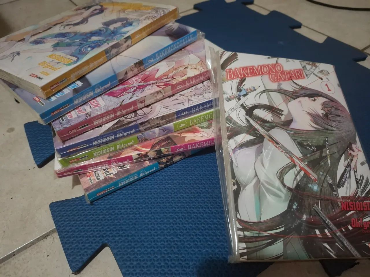 Mangá Bakemonogatari volume 1 a 8