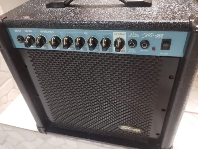 Caixa de guitarra Stagg 40w