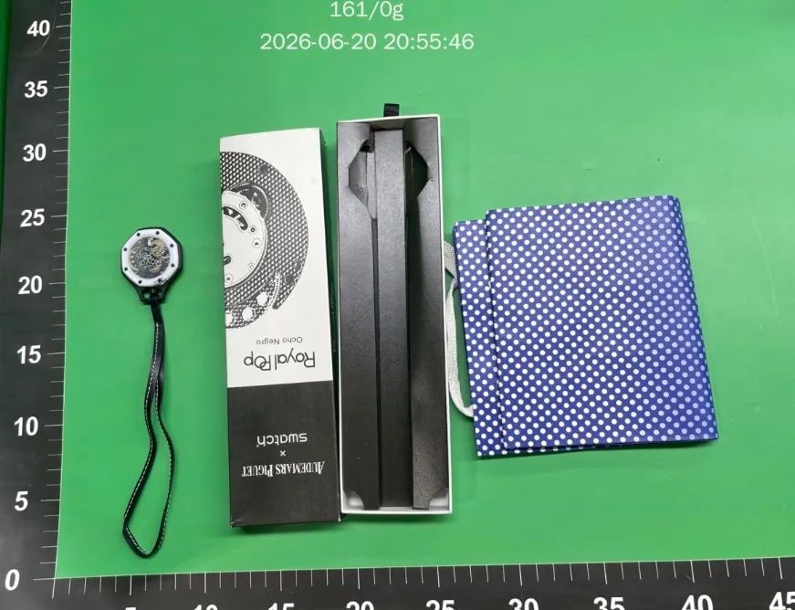 AP x SWATCH - Foto 4