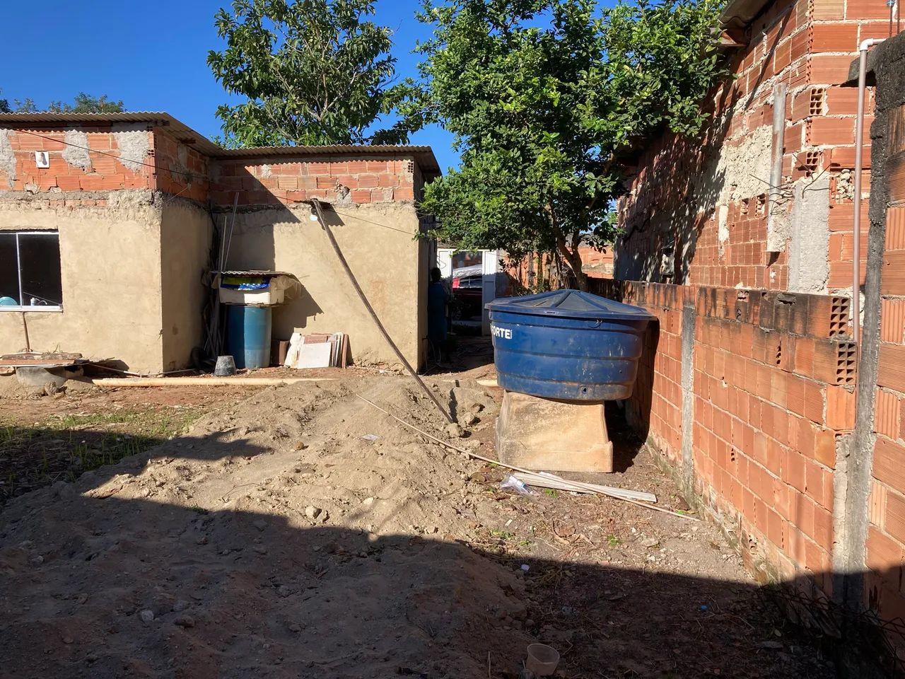 Vendo terreno com casa pra reforma - Foto 3
