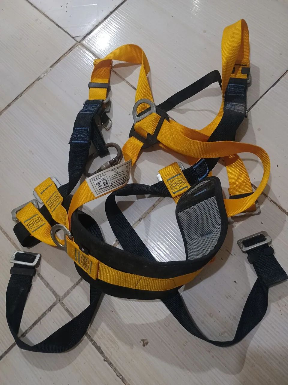 EPIs semi novo  - Foto 2