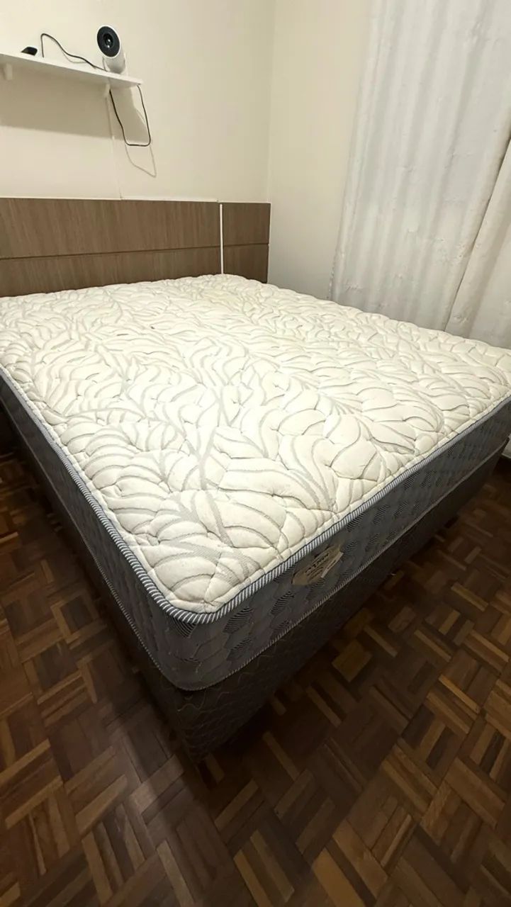 Guarda roupas e Cama Queen  - Foto 2