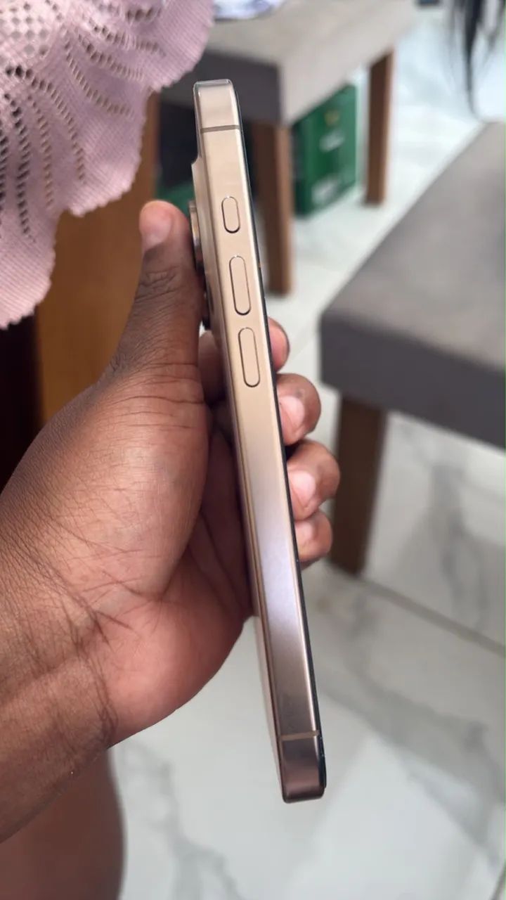 Celular iPhone 16pro 128gb - Foto 3