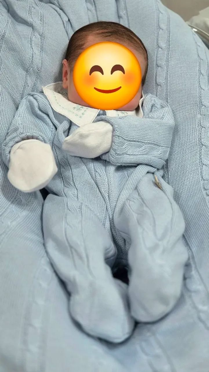 Saída de maternidade na cor azul claro com body e mantam - Foto 2