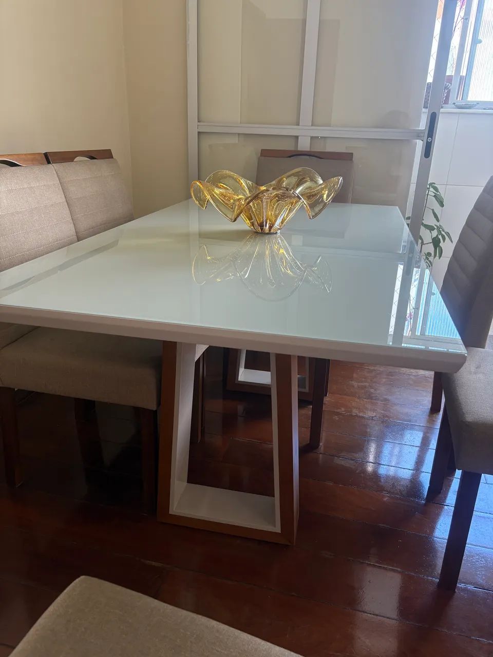 Mesa com 6 cadeiras! - Foto 5