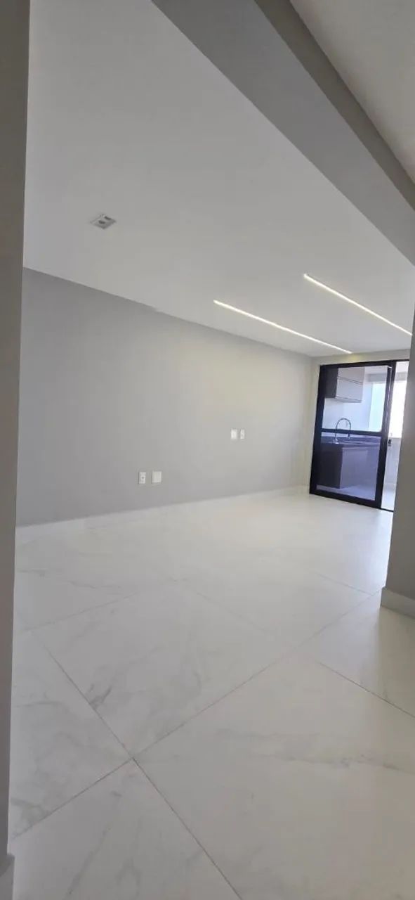 Lindo apartamento com 03 quartos sendo 01 suite no bairro de Manaira 