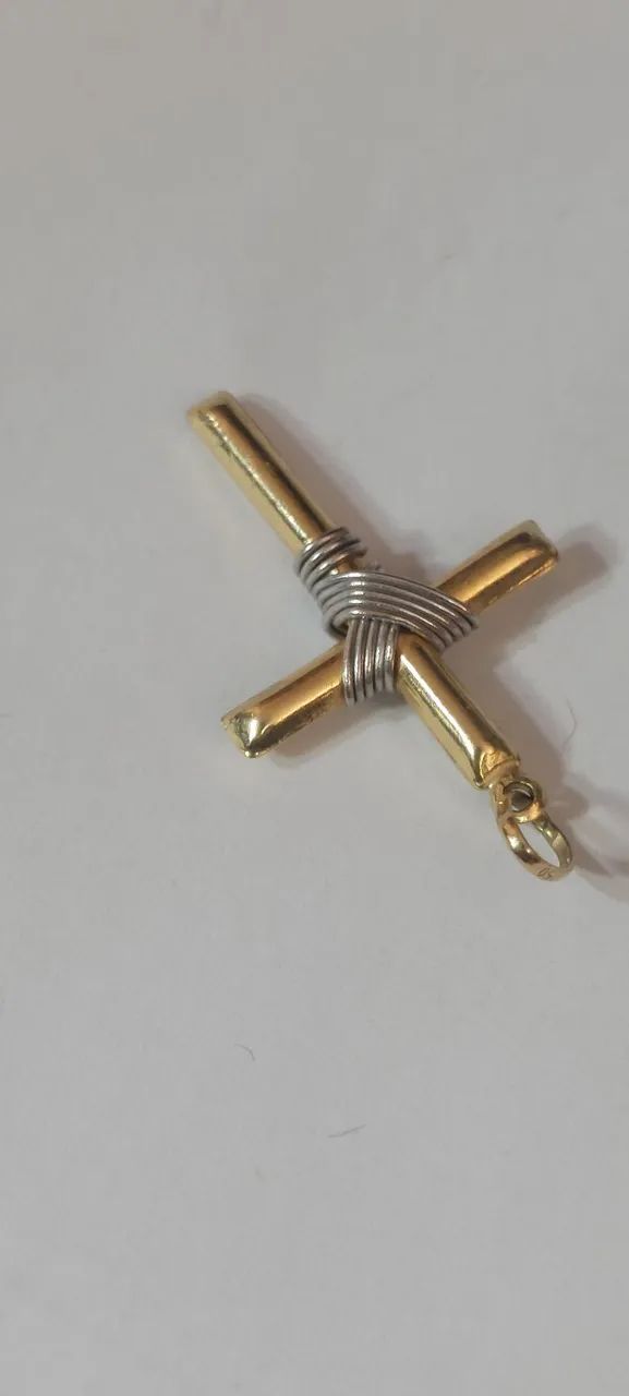 Pendente crucifixo ouro