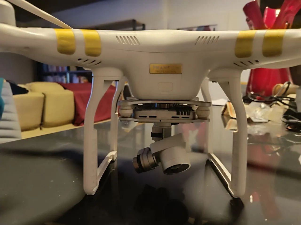 DRONE DJI PHANTON 3 PROFESSIONAL em Excelente estado, pouco uso, bateria reserva.nova  - Foto 4
