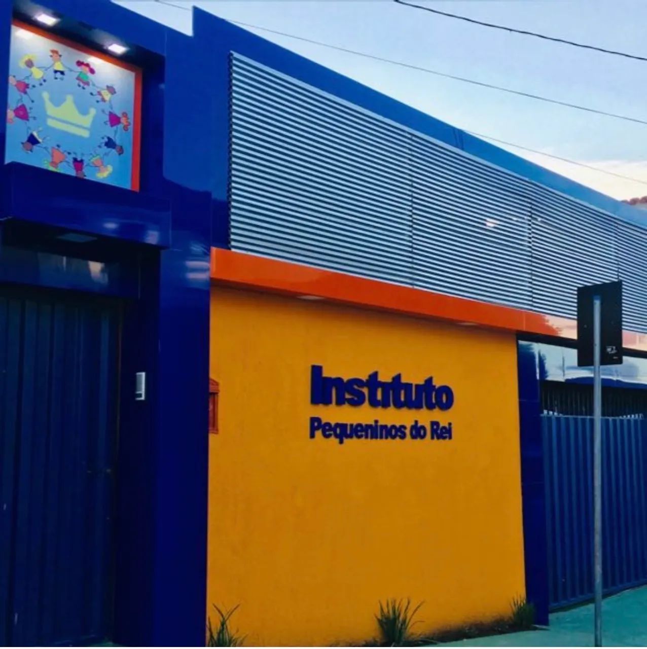 Vaga para professora