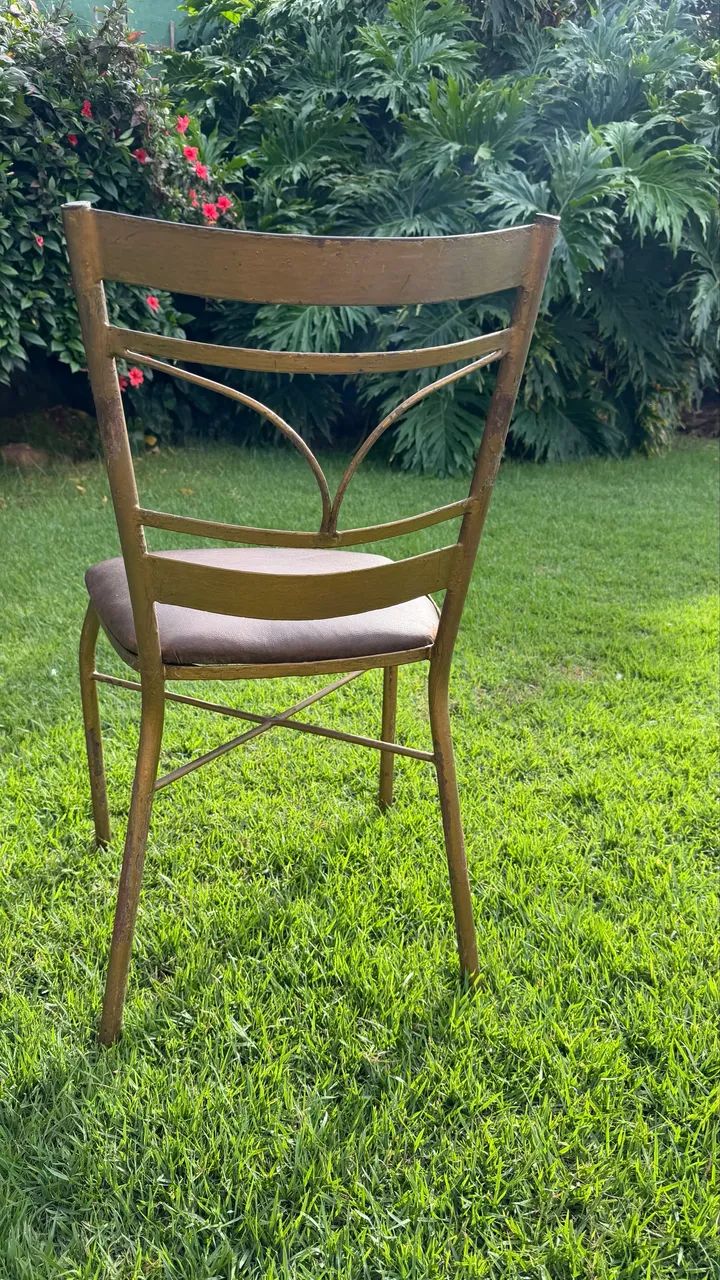 Cadeiras de Ferro