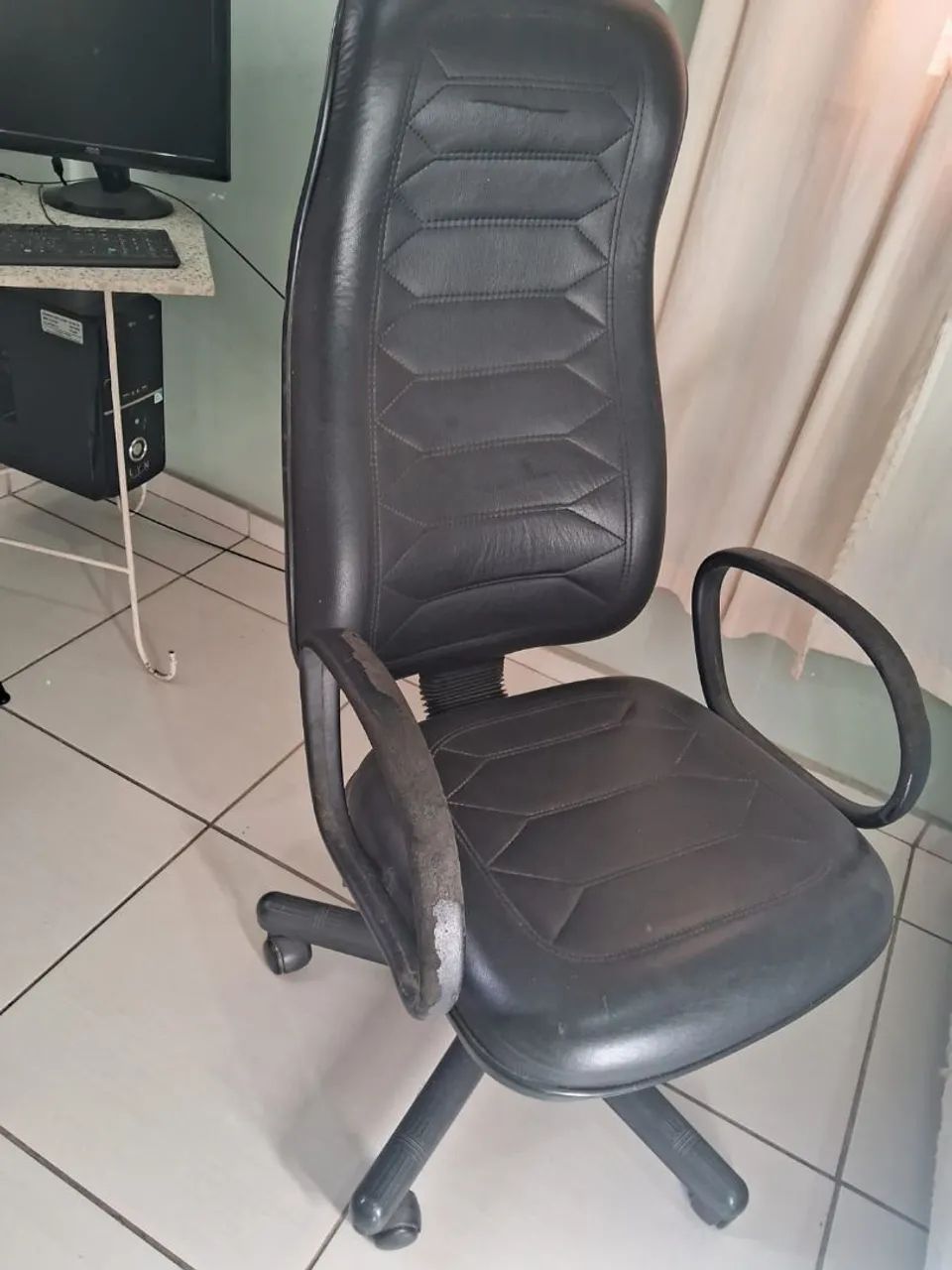 Cadeira de escritorio - Foto 2