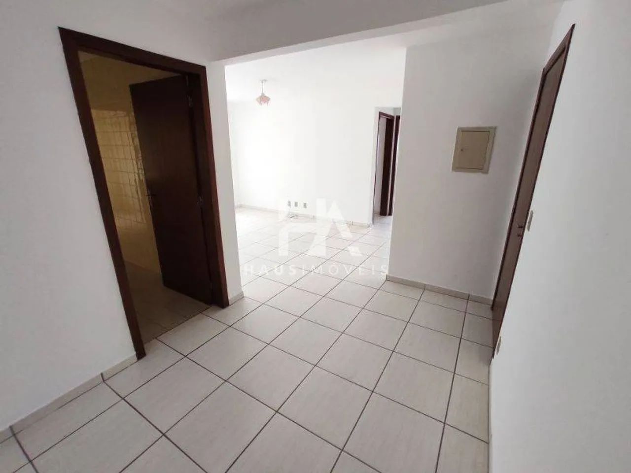 Apartamento para Aluguel no Centro com 70m² e 2 dormitórios/quartos disponíveis - Foto 2