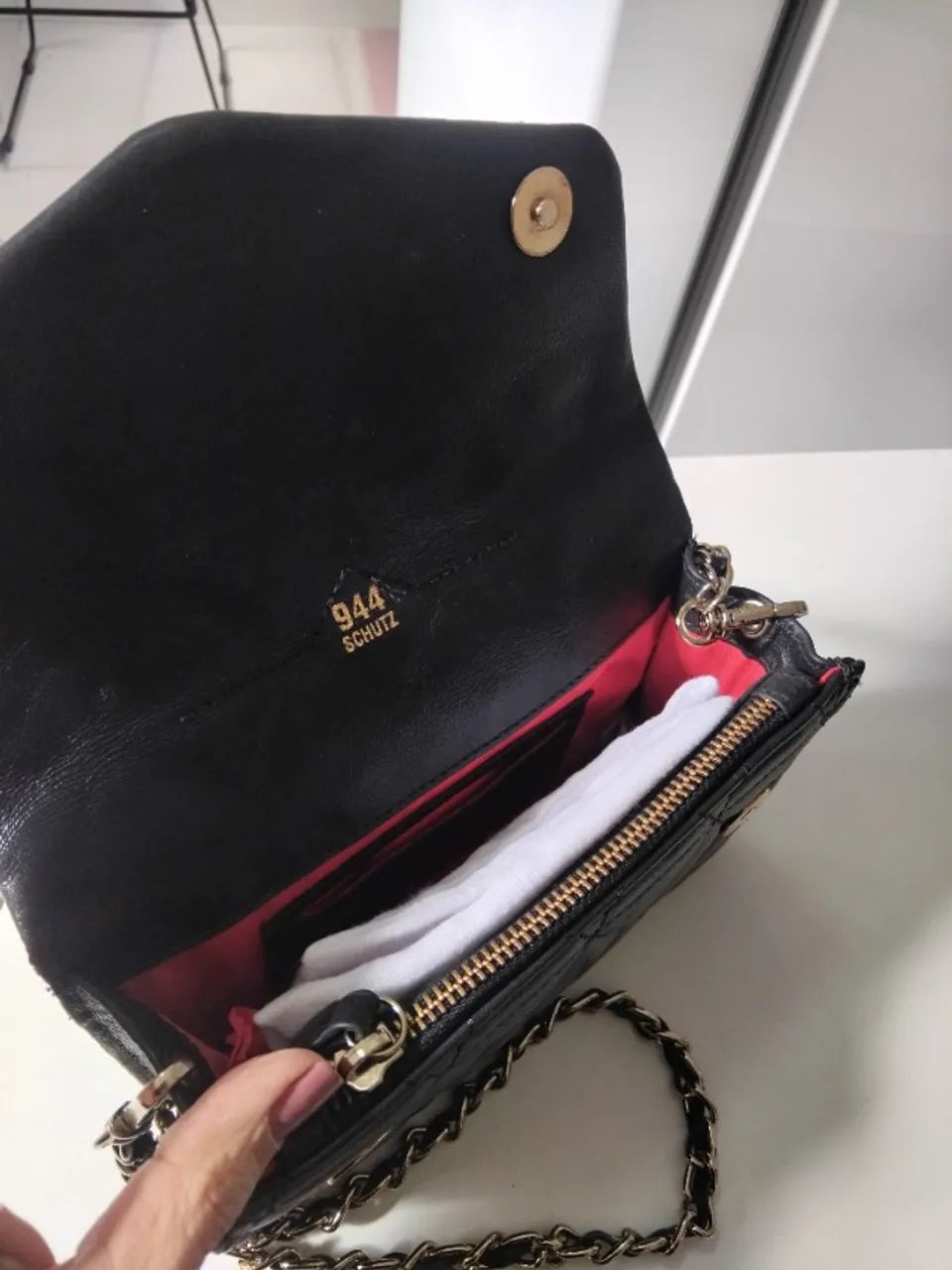 Bolsa 944 pequena Schutz couro preta - Foto 3