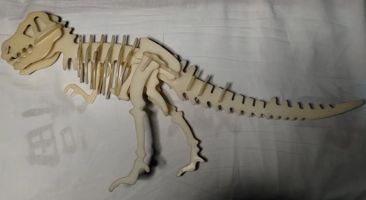 Fóssil T-Rex Revista Dinossauros Editora Globo - Foto 2