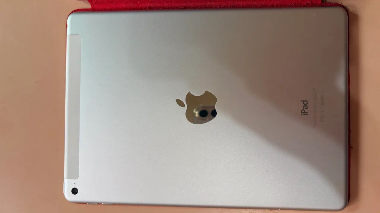 iPad Air 2 Prata (4G Cellular) + Smart Case Couro Original - Impecável - Foto 5