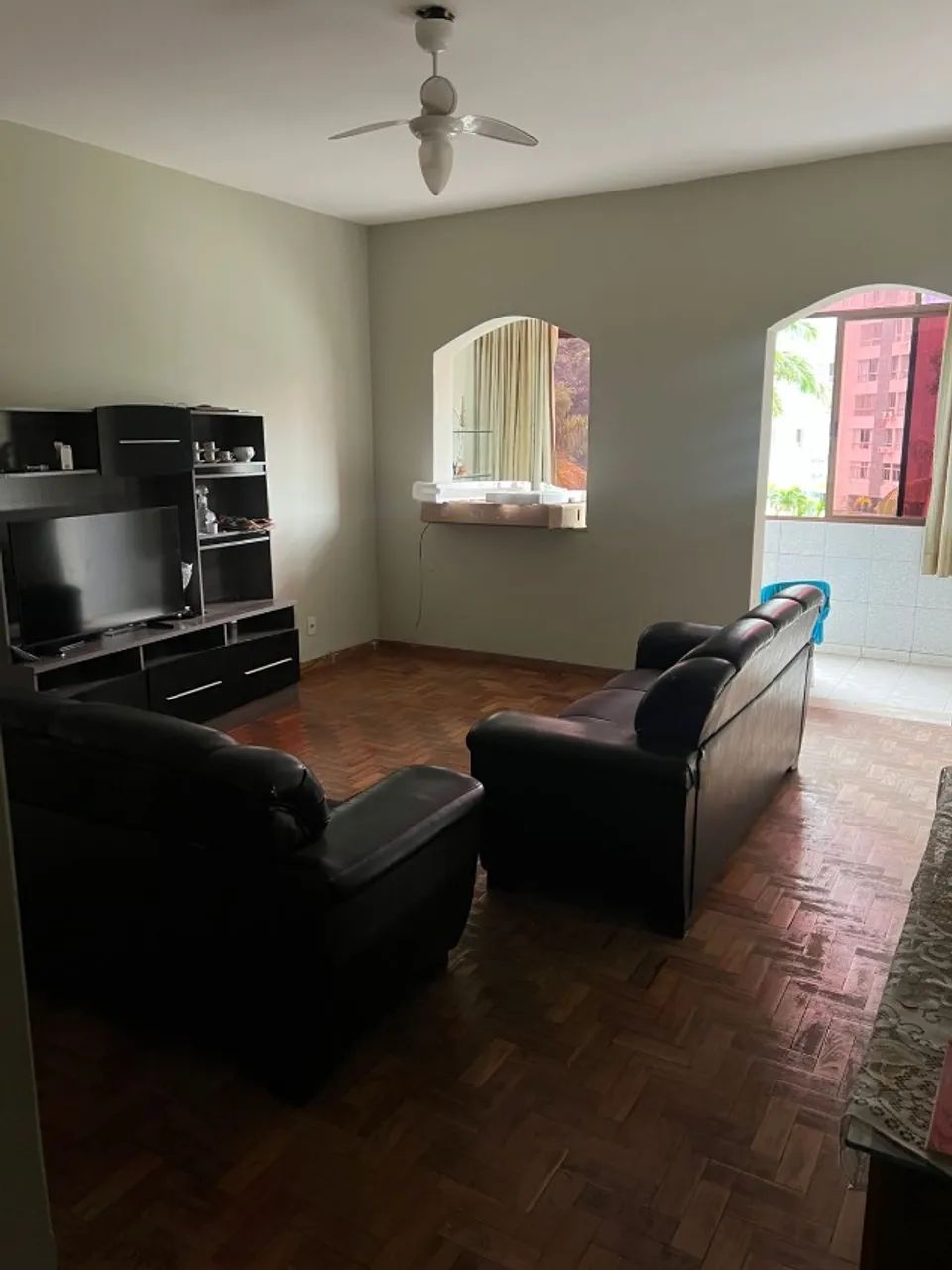 Apartamento na Barra para SEMANA DE CARNAVAL, 3 quartos, ao lado do circuito.