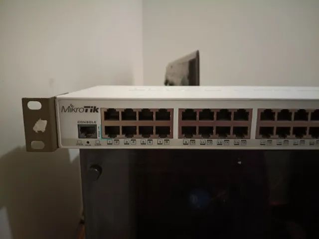 Switch MikroTik CSS326-24G-2S+RM - Foto 3