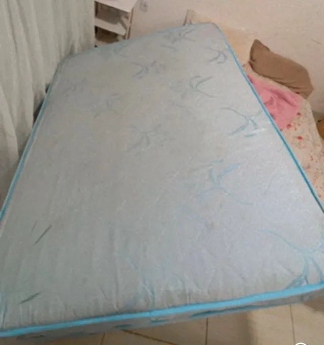 Colchão de casal 