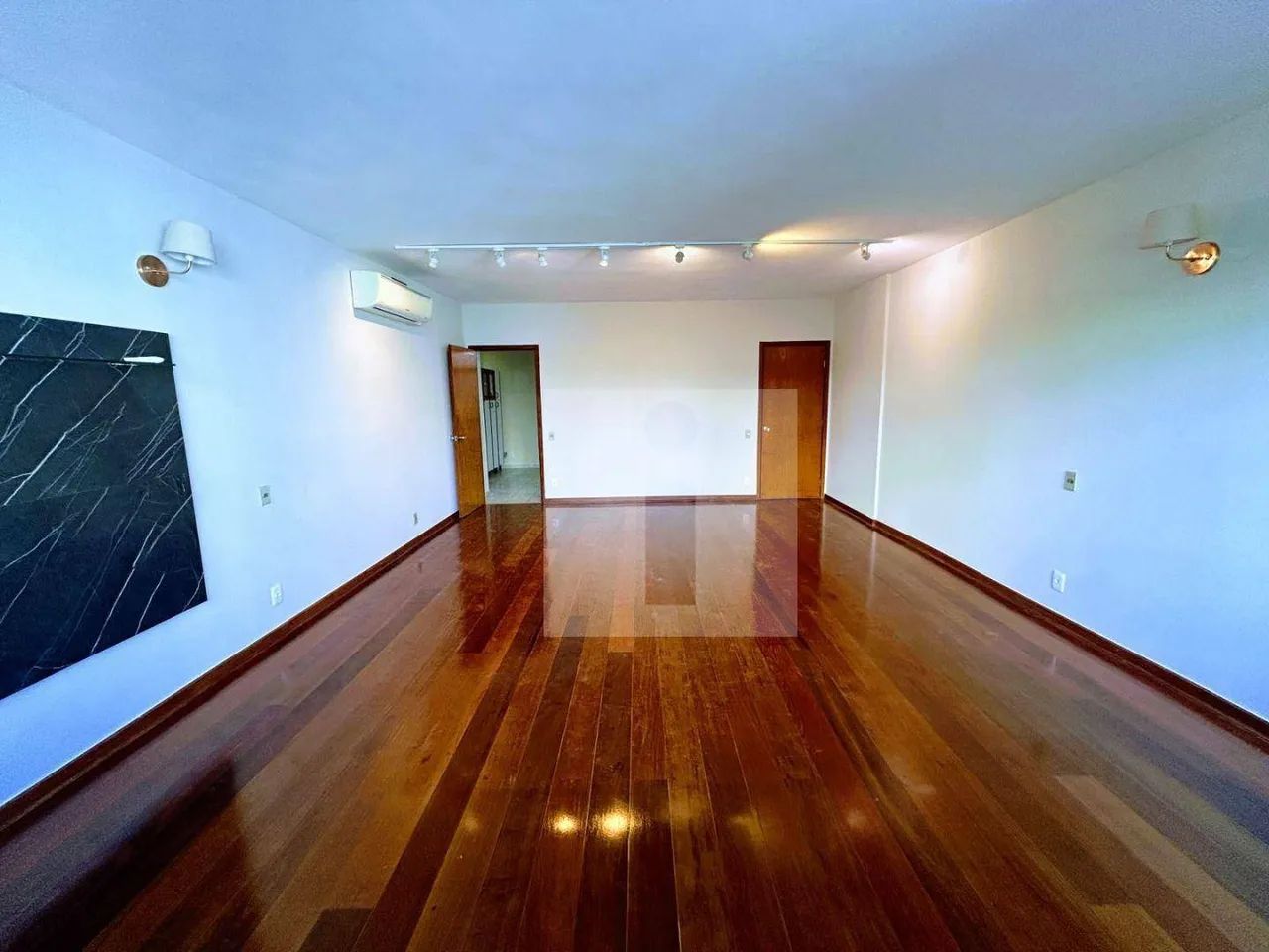 APTO ESPAÇOSO, REGIÃO DO GUANABARA! - Foto 3