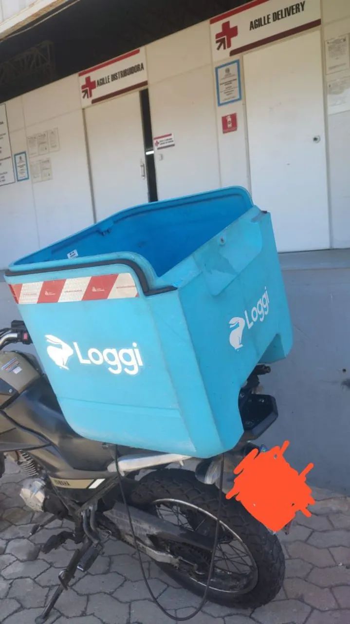 Vendo Baú 110 litros 