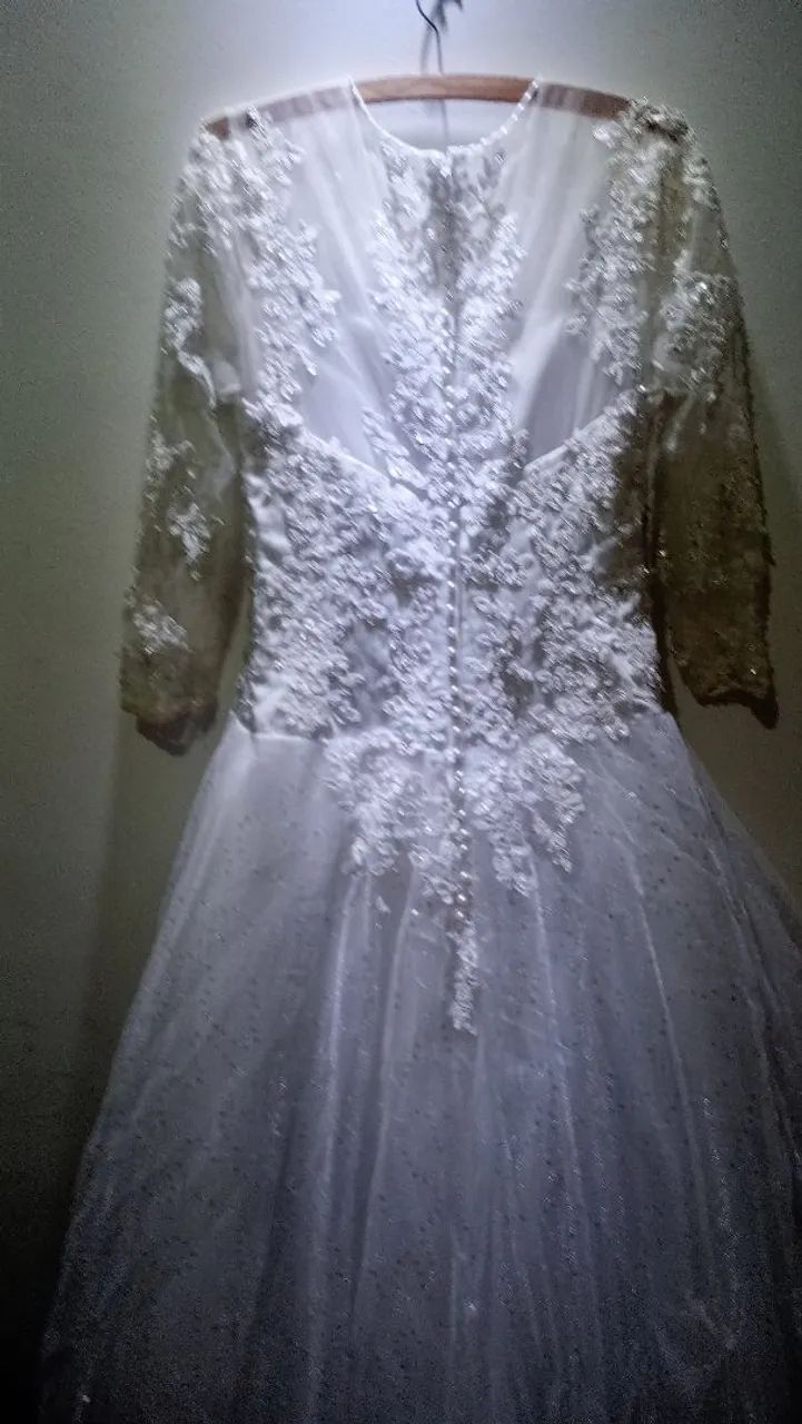 Vestido de noiva bordado a mão 