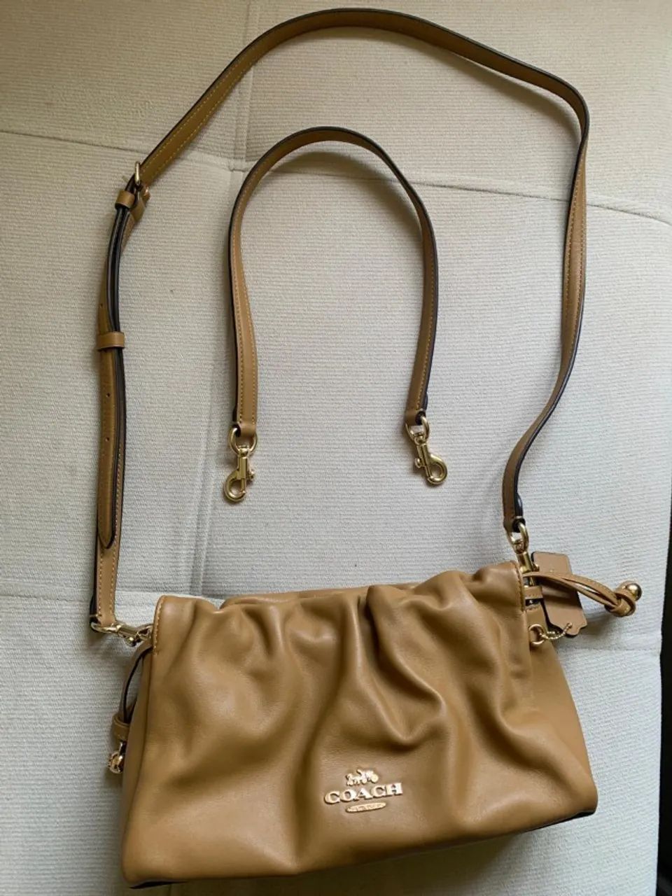Bolsa Coach em couro - modelo Faye Shoulder Bag - Foto 3