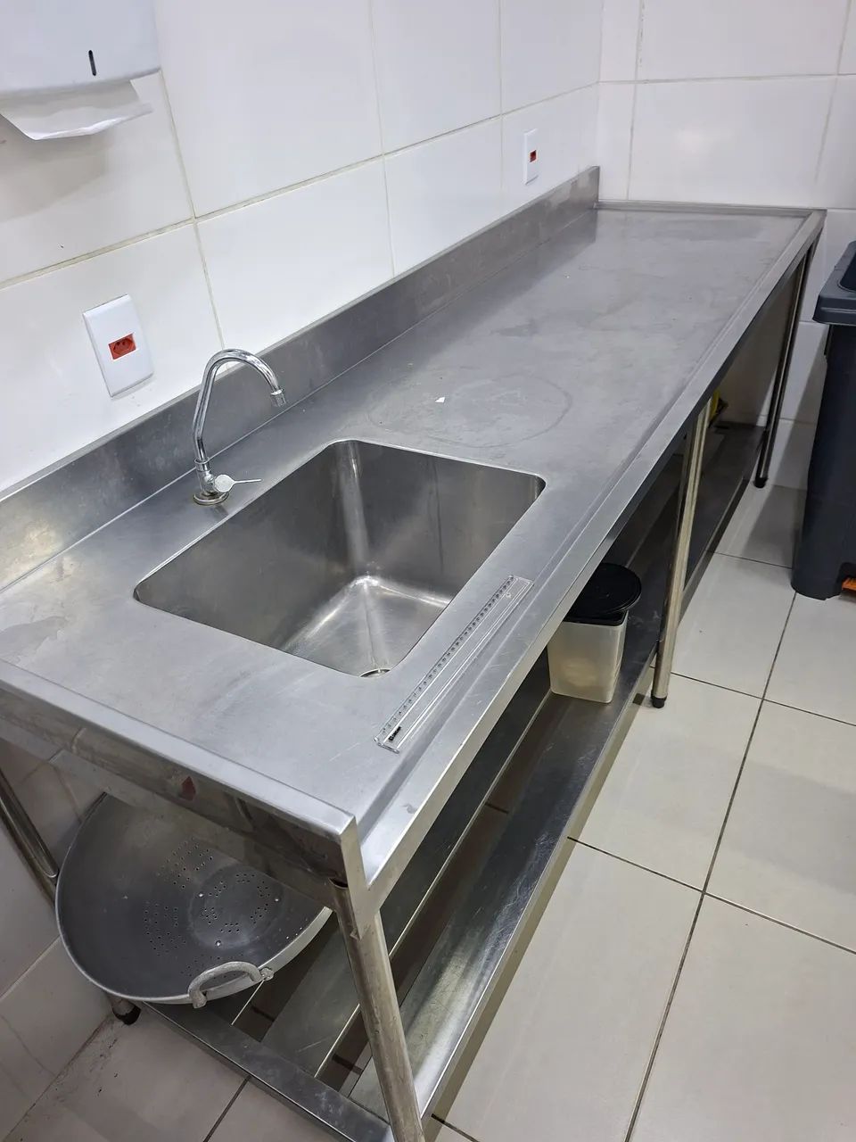 Bancada inox com tanque