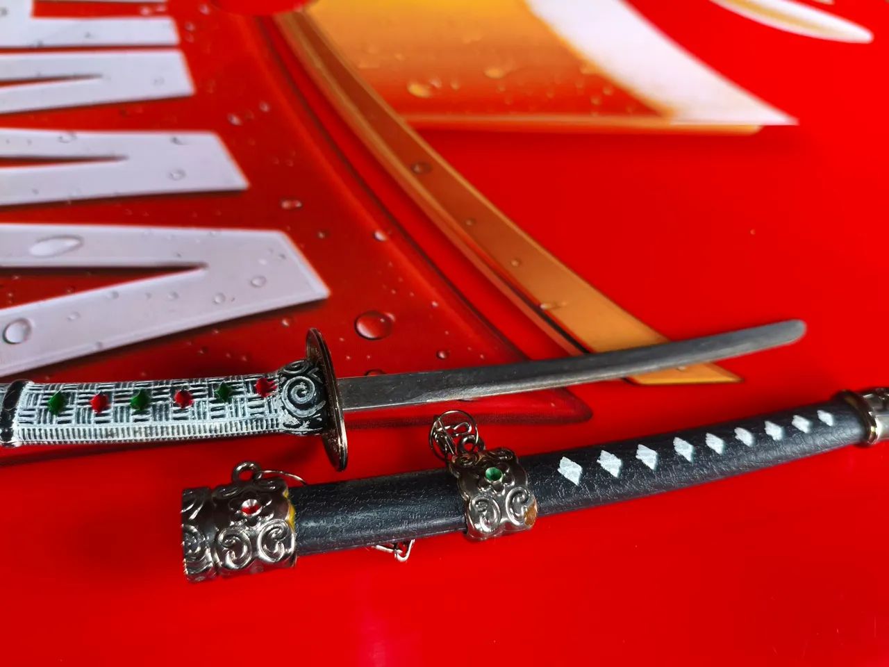 Katana japonesa decorativa