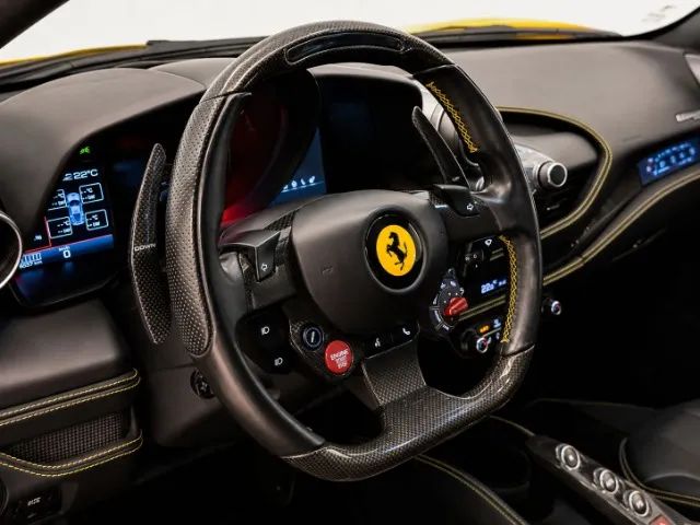 Ferrari F8 TRIBUTO 3.9 V8 720cv, foto 11 de 20