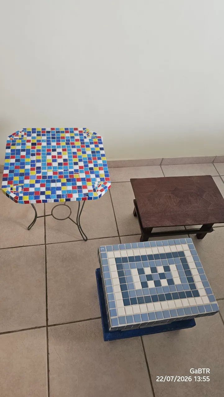 Mesinhas /banquetas retro