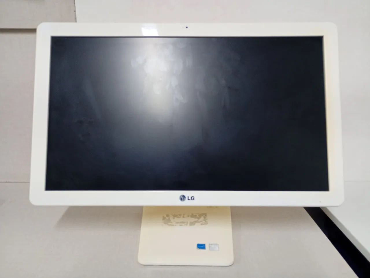 Computador ALL in one LG 22v240 - Foto 3