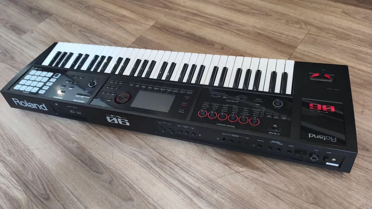 Roland FA 06 impecável  - Foto 4