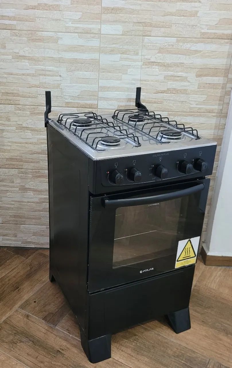 Fogão 4 Bocas. Retirar em Santa Felicidade 