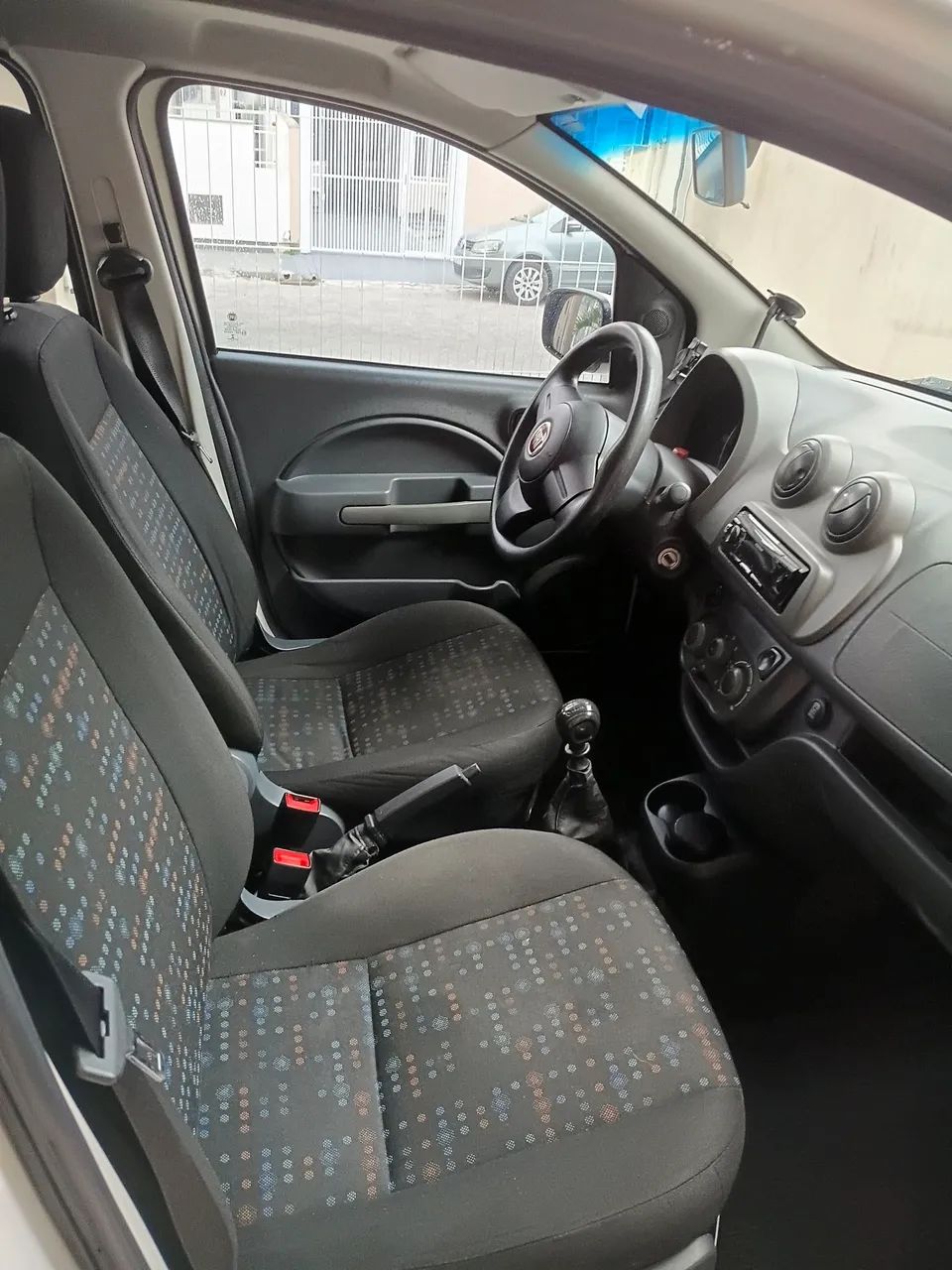 Fiat Uno Vivace/rua 1.0 EVO Fire Flex 8V 5P 2016 - Foto 5