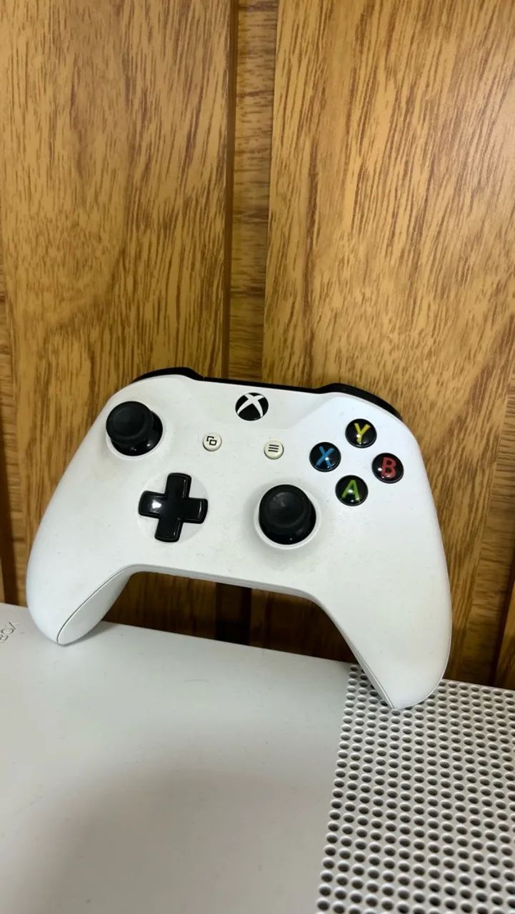 XBOX ONE S 1Tb  - Foto 2