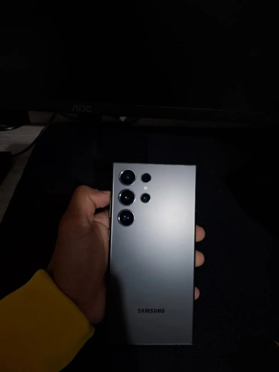 Samsung Galaxy S24 Ultra - funcionando 100% - tela trincada - Foto 4